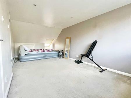 Bed1a.jpg