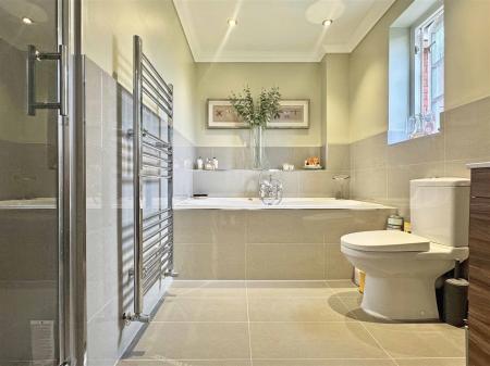 En-Suite To Master.jpg