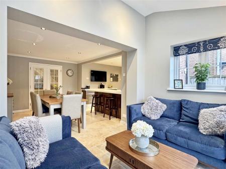 Dining & Family Area.jpg