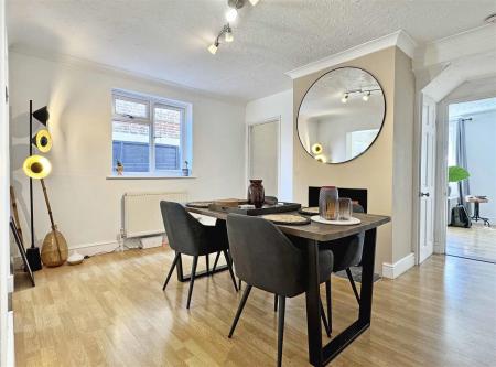 Dining Room.jpg