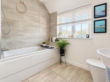 e44d3ffd-4b7d-482e-91c0-e9b027c5c67d.png