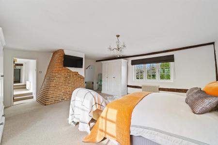 OL-Savills(CF)-LimeTreeCottage-6.jpg