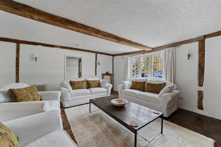 OL-Savills(CF)-LimeTreeCottage-17.jpg