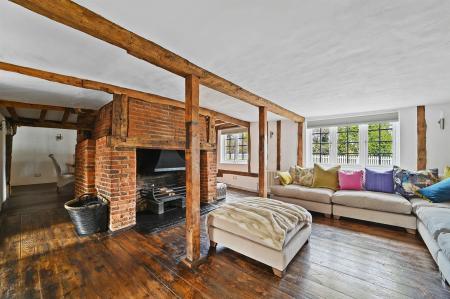 OL-Savills(CF)-LimeTreeCottage-26.jpg