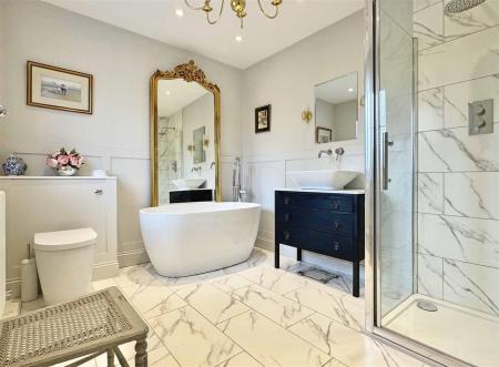 En-Suite To Master Bedroom.jpg