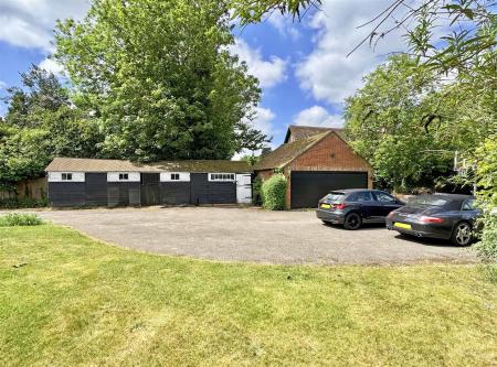 Garage & Parking.jpg