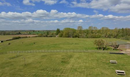 dji_fly_20260421_142620_0025_1776970943953_photo_b
