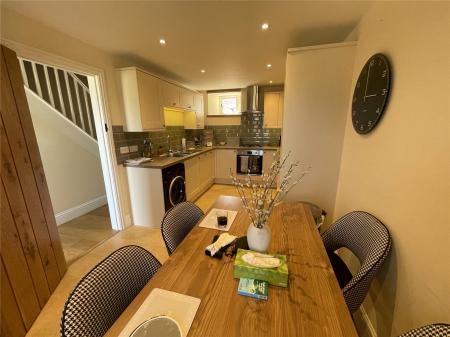 Kitchen/Dining Room