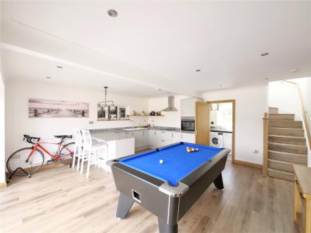 Kitchen/Living Room