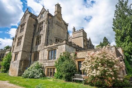 Shipton Court