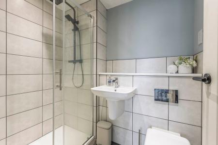 Bedroom One En-Suite