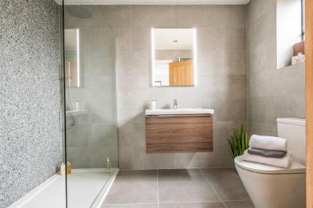 Bedroom One En-Suite