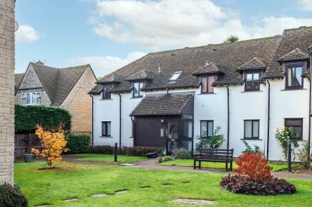 External & Communal Gardens