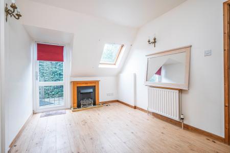 Beech Apartment Living Room