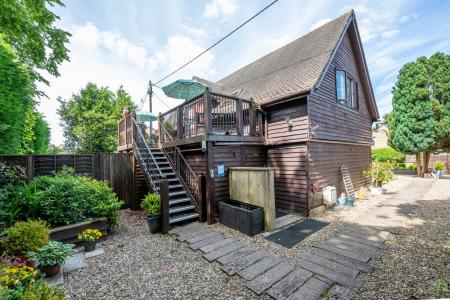 Beech & Chestnut Apartments Entrance 1