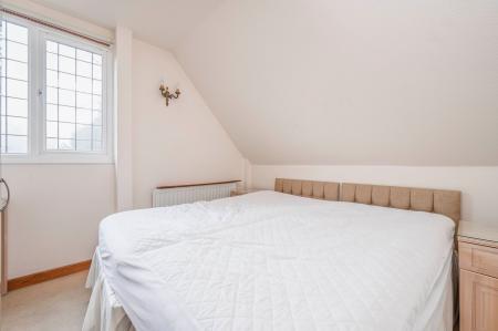 Chestnut Apartment Bedroom One