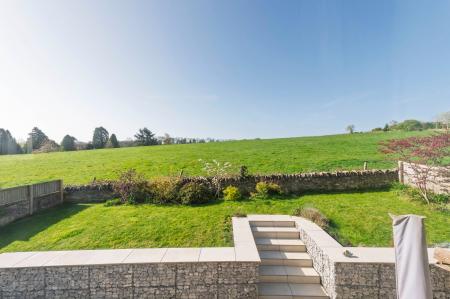 Garden & Views