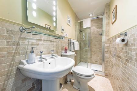Bedroom One En-Suite