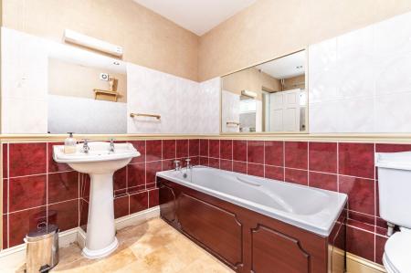 Bedroom One En-Suite