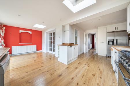 Kitchen & Dining Space