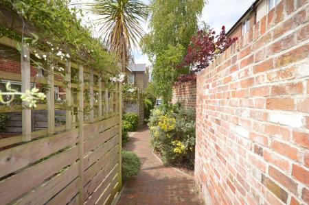 Private Walkway