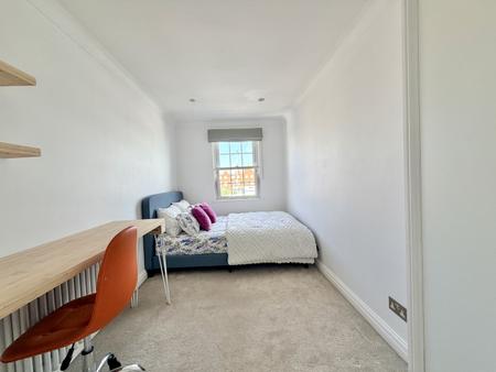 24 Trafalgar Place (8)