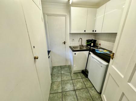 4 Roundhouse Court (18)