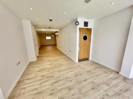 81 High Street (5)