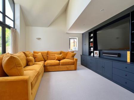 27dde97b-3c27-474d-bf48-753f1efeb9ee