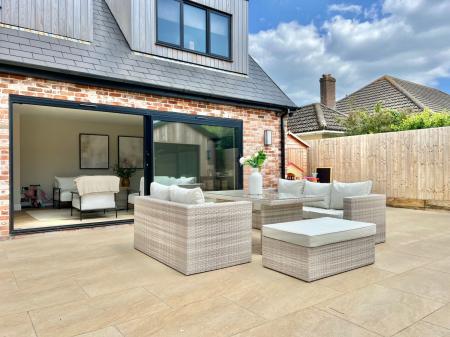 8e2b8b19-f719-480f-9361-1d25a8df936e