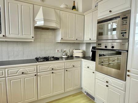 b8d03be0-d52f-46b2-98c4-e1f5daa824b8