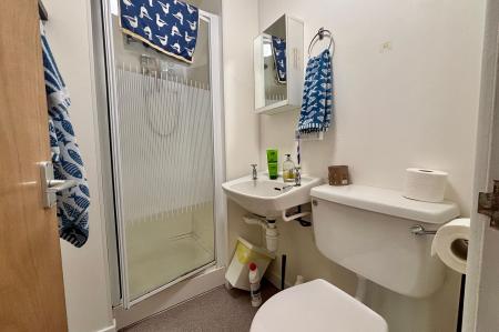 apt 1
