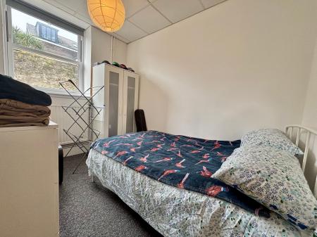 apt 1