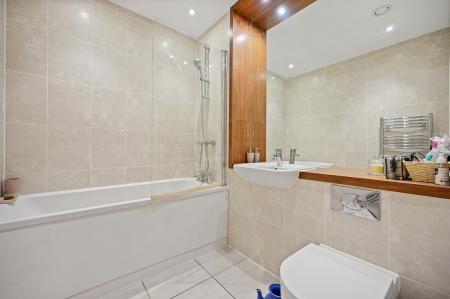 Family bathroom
