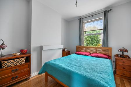 Bedrooom 1.jpg