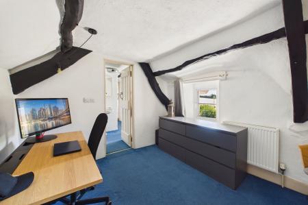 Bedroom / Office