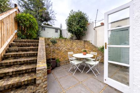 CAM02337G0-PR0553-PAN010 (1)