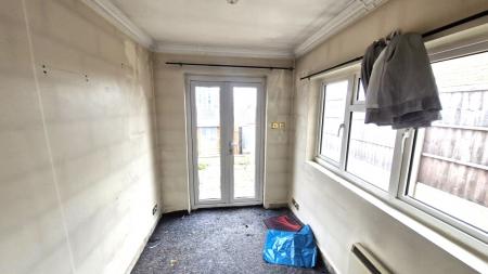 20260401_095650_resized