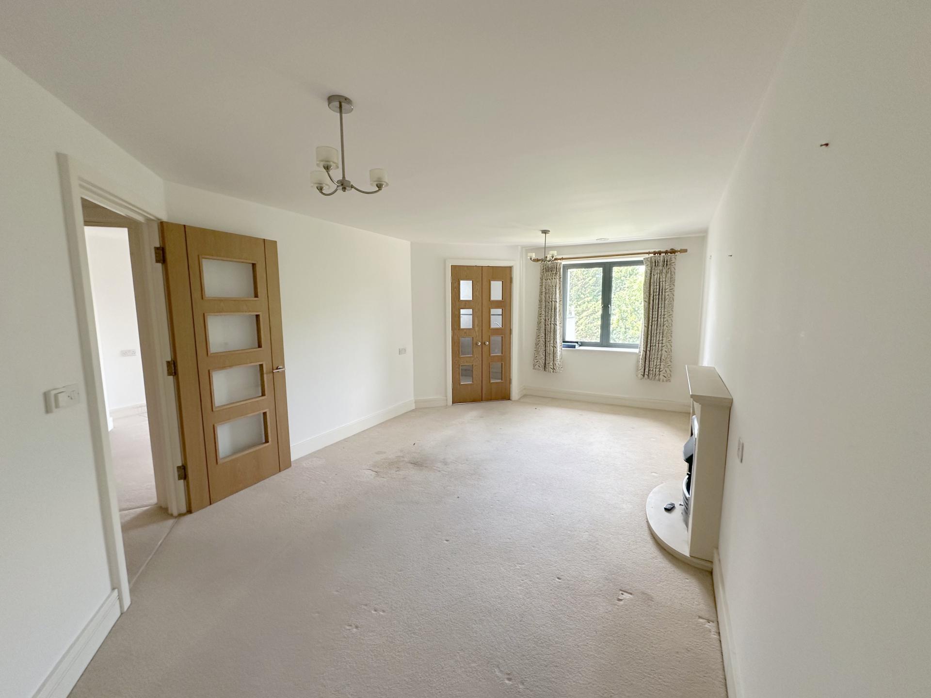 Mandeville Court, Darkes Lane, Potters Bar