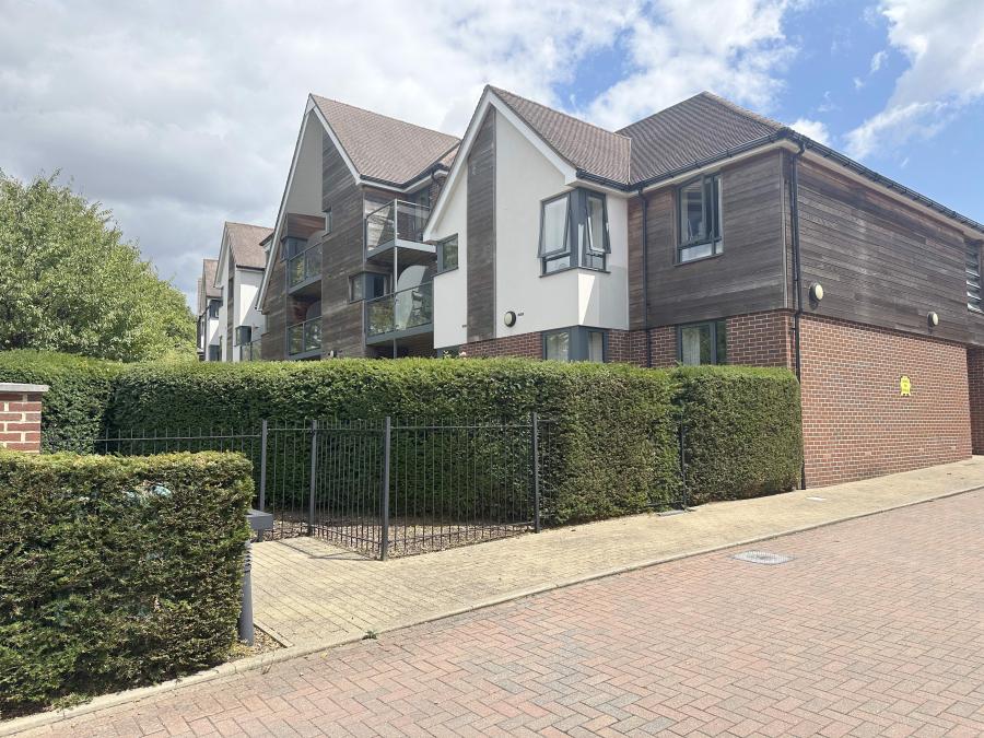 Mandeville Court, Darkes Lane, Potters Bar
