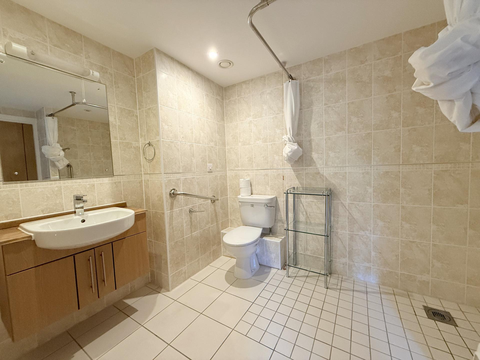 Mandeville Court, Darkes Lane, Potters Bar, EN6 1BZ