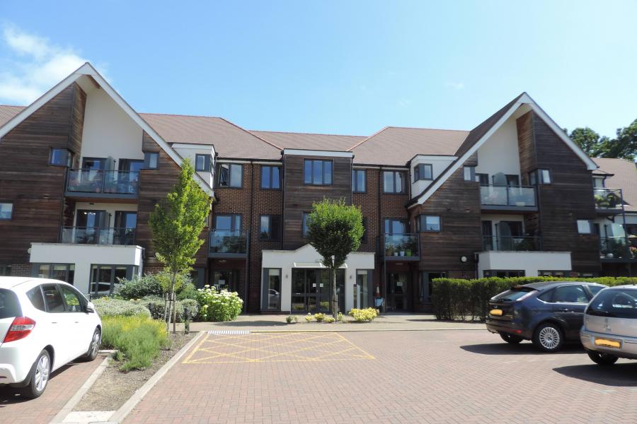 Mandeville Court, Darkes Lane, Potters Bar, EN6 1BZ