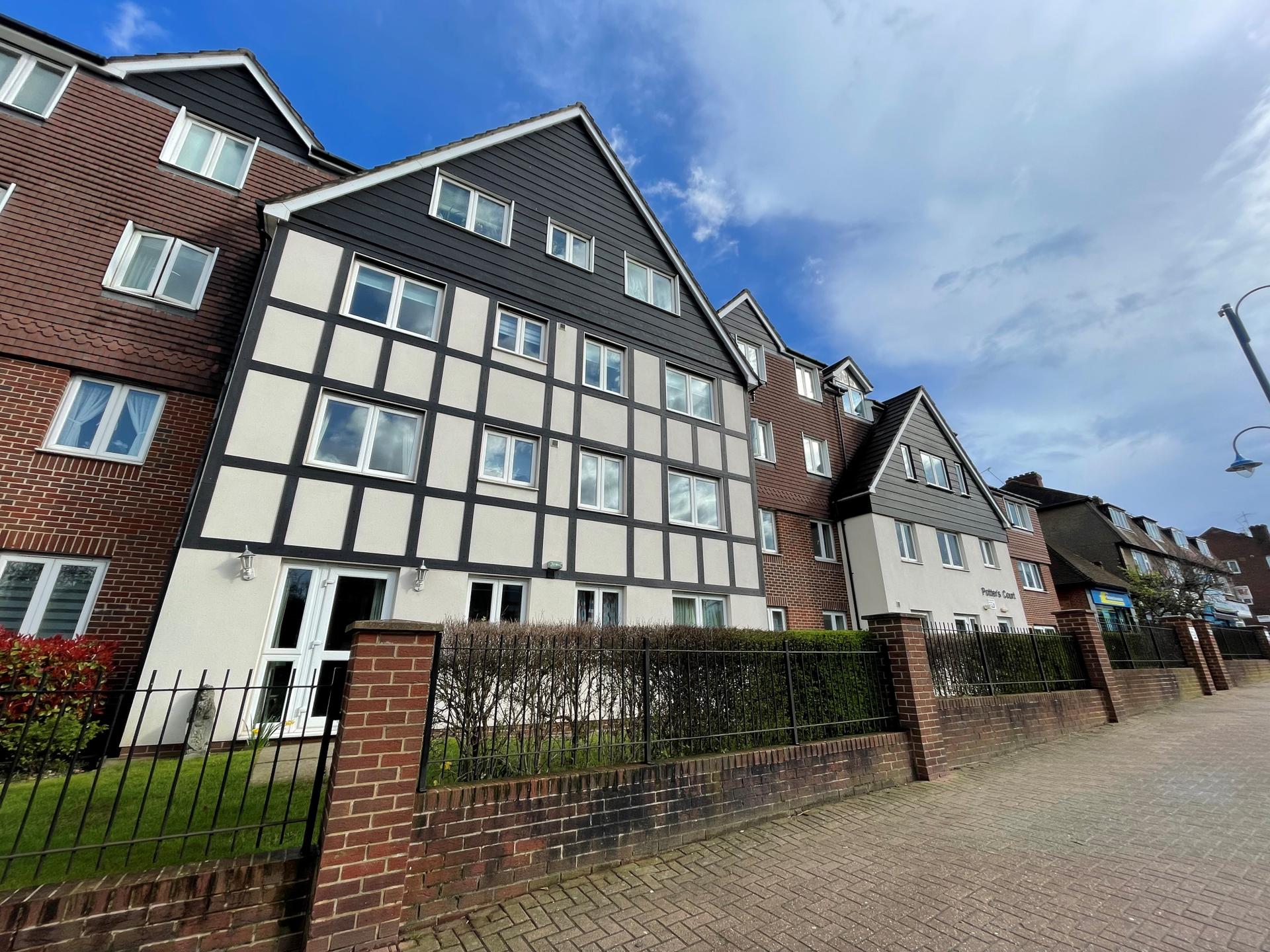 Potters Court, Darkes Lane, Potters Bar, Hertfordshire, EN6 2HS