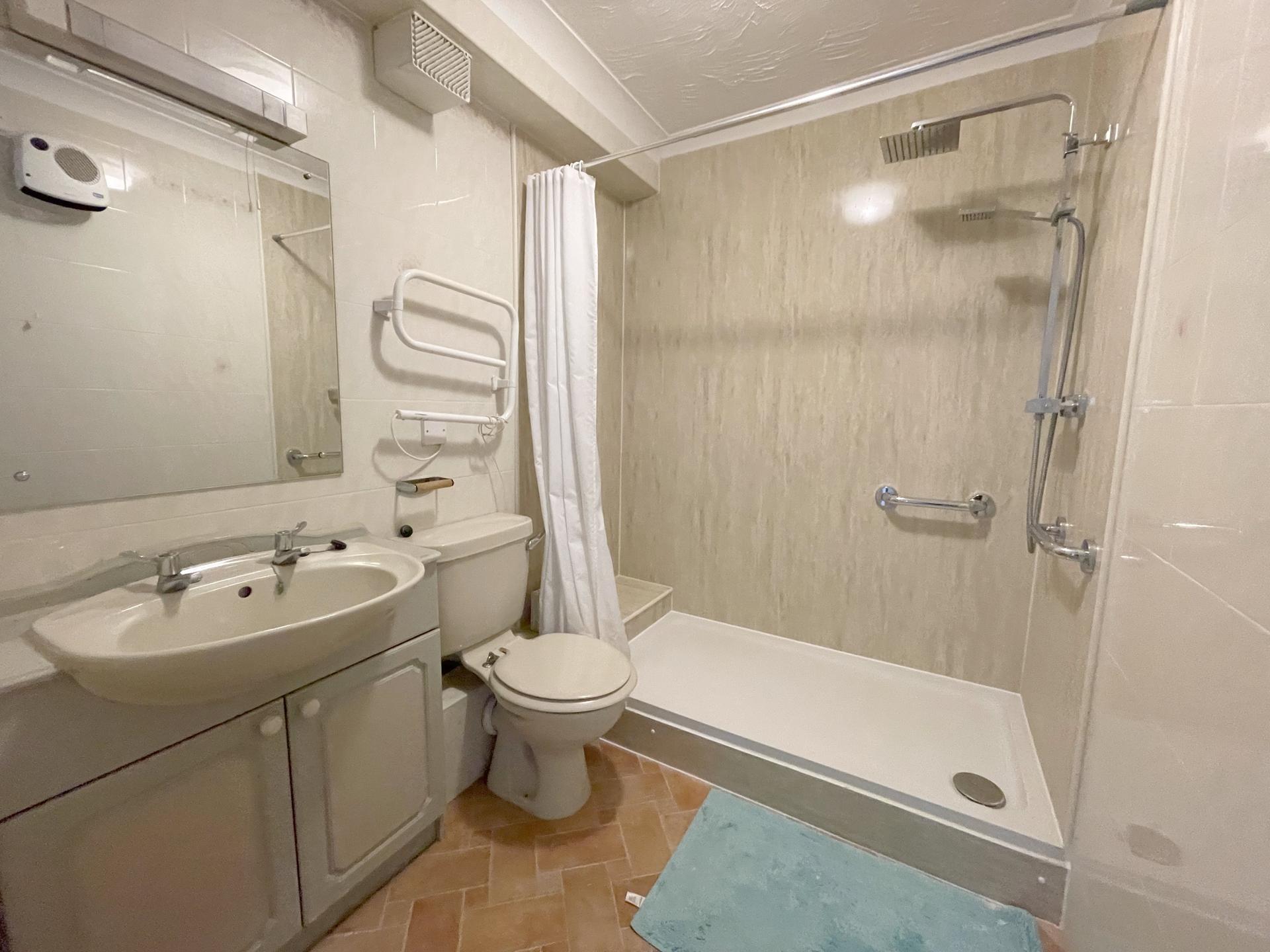 Potters Court, Darkes Lane, Potters Bar, Hertfordshire, EN6 2HS