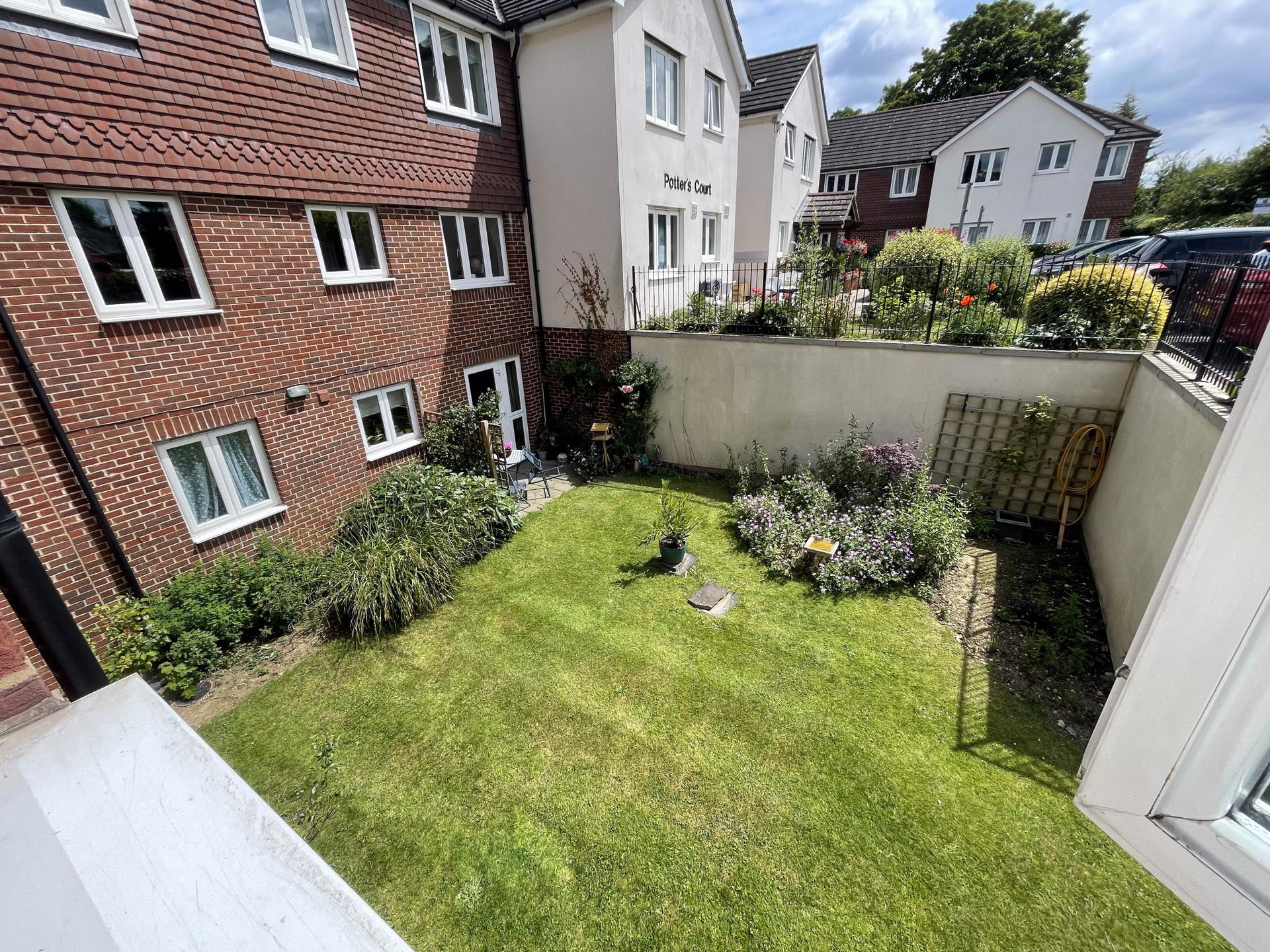 Potters Court, Darkes Lane, Potters Bar, Hertfordshire, EN6 2HS