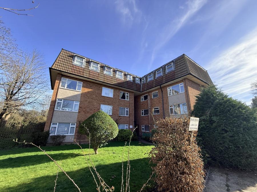 Lambs Close, Cuffley, Potters Bar, EN6