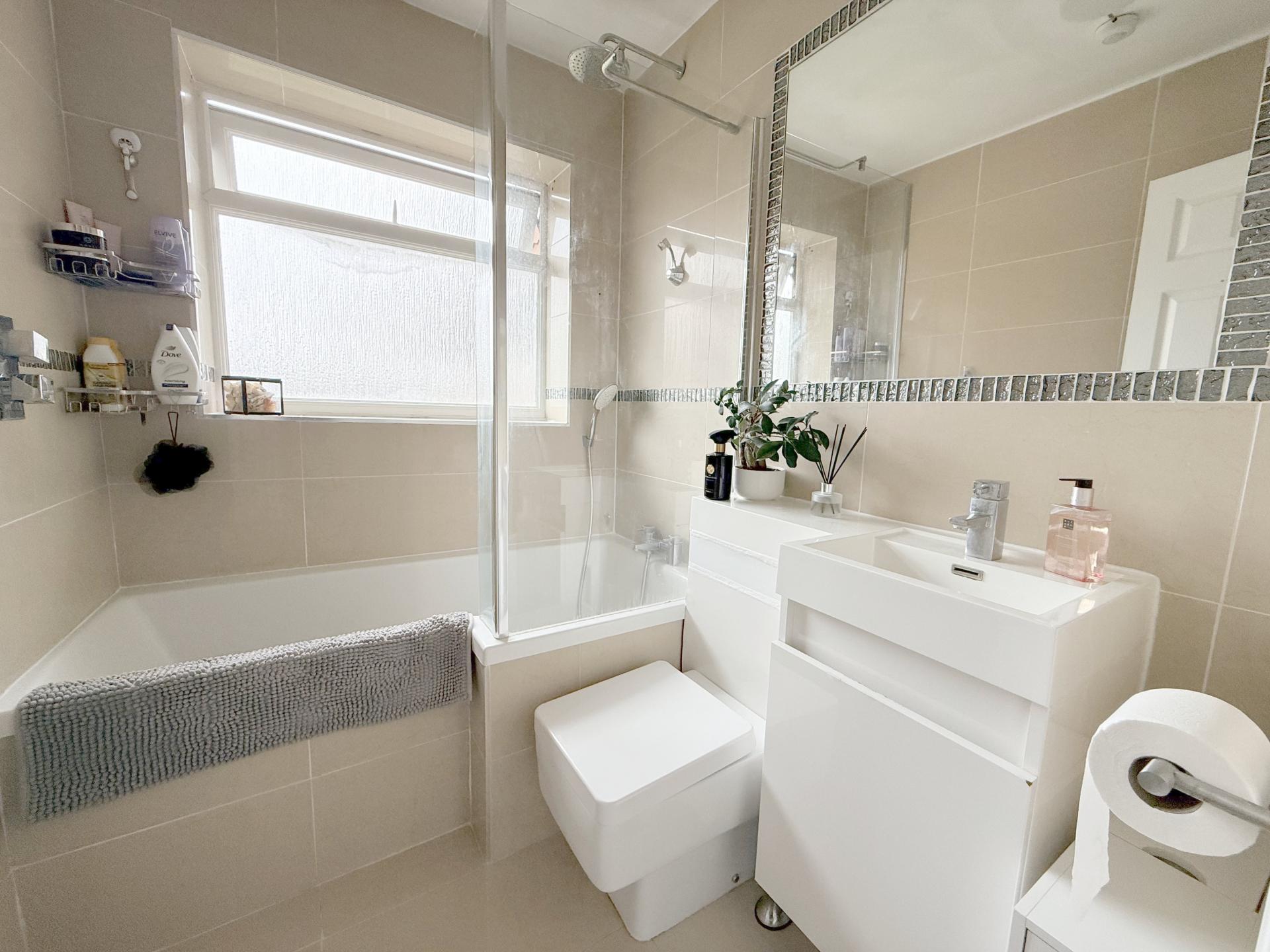 Lambs Close, Cuffley, Potters Bar, EN6
