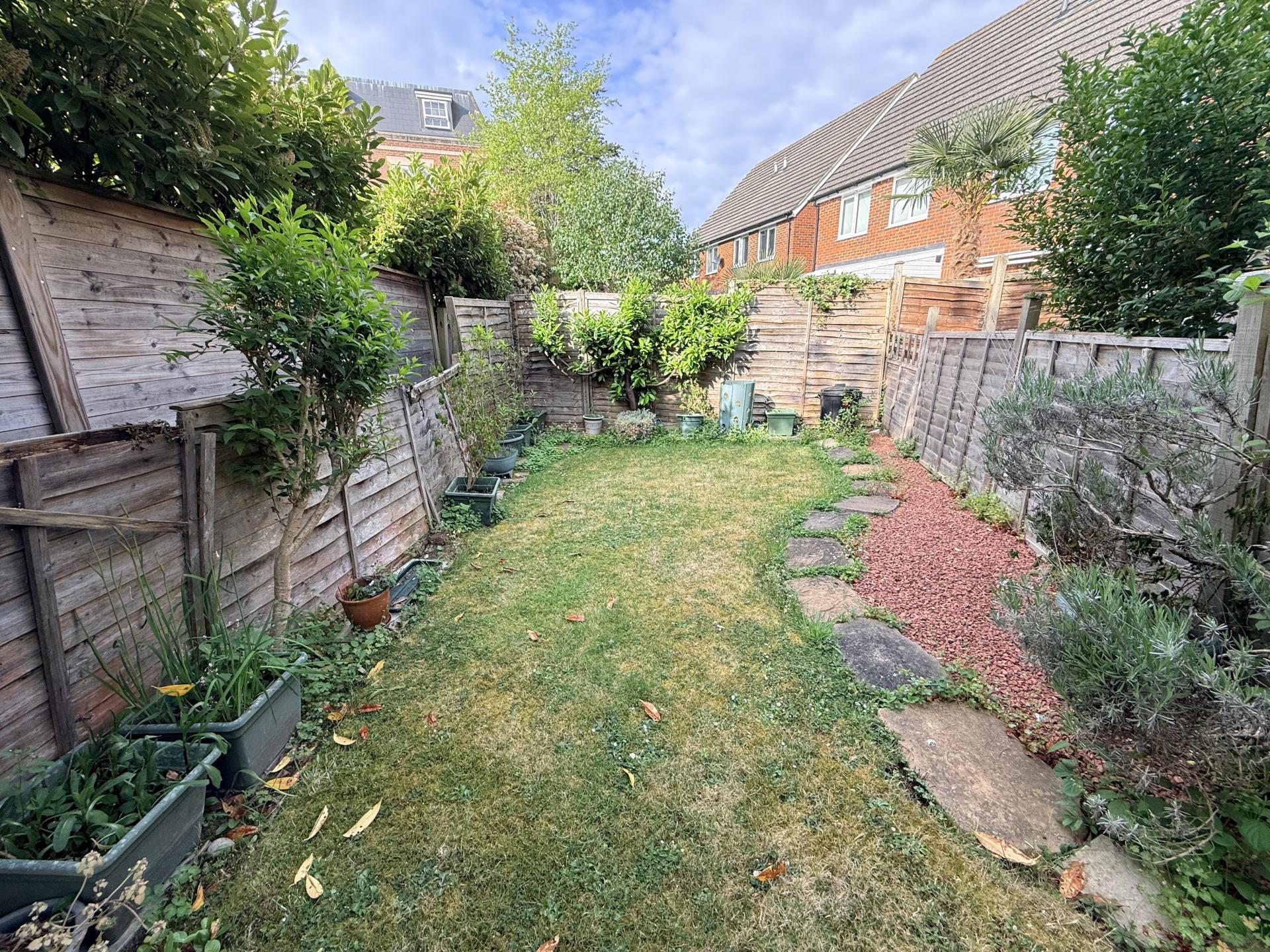 Vincenzo Close, Welham Green, AL9