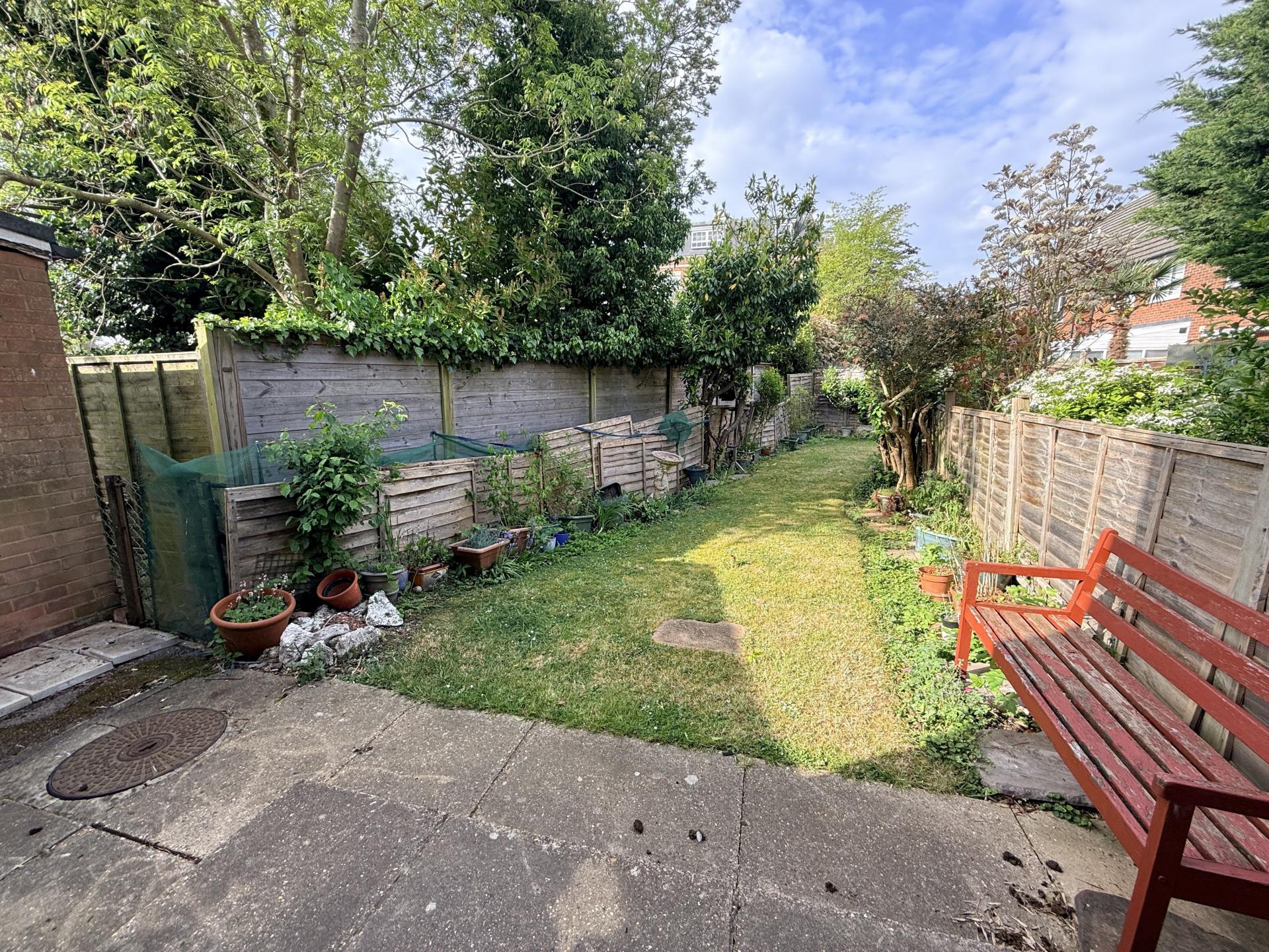 Vincenzo Close, Welham Green, AL9