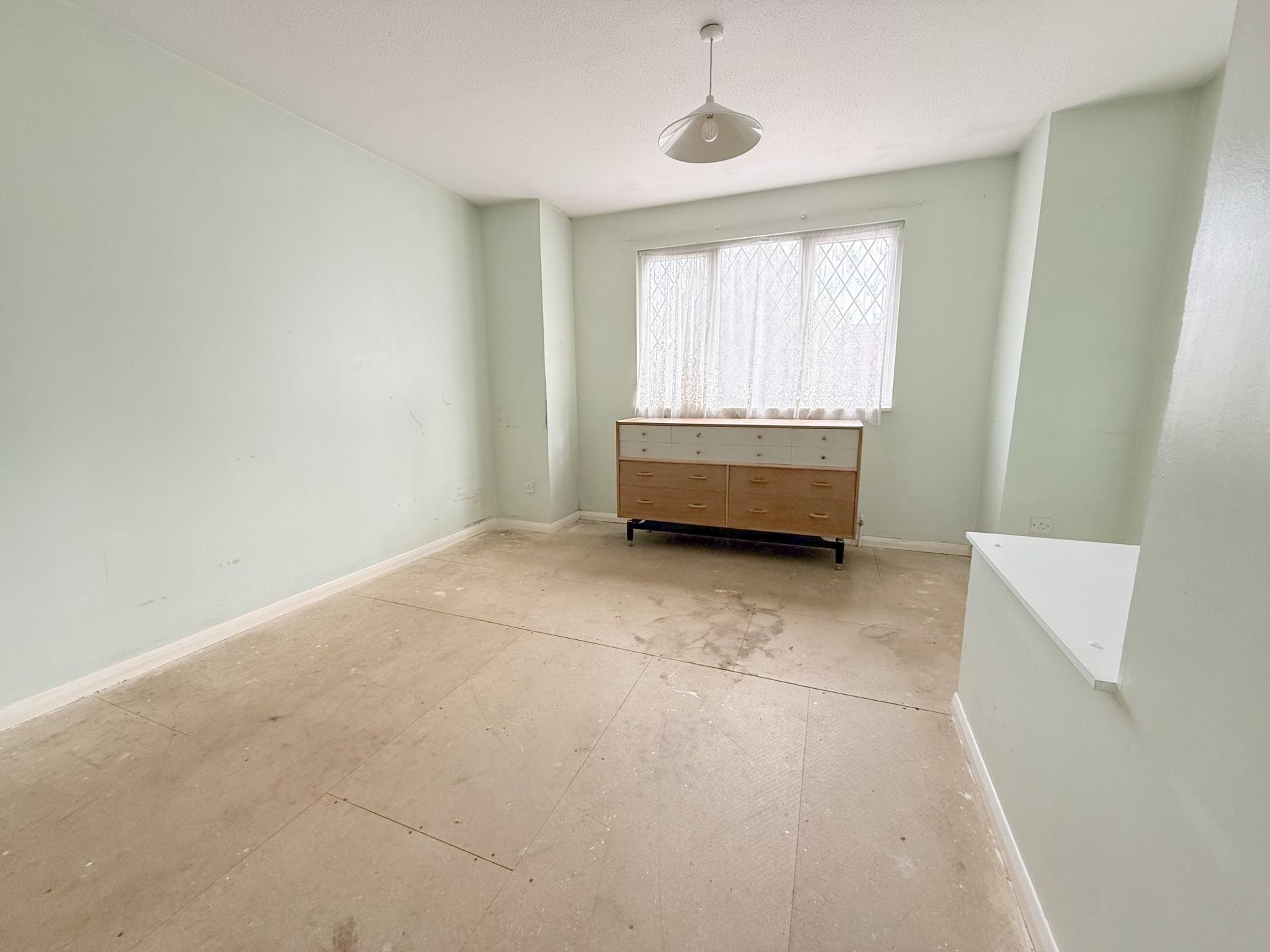 Vincenzo Close, Welham Green, AL9